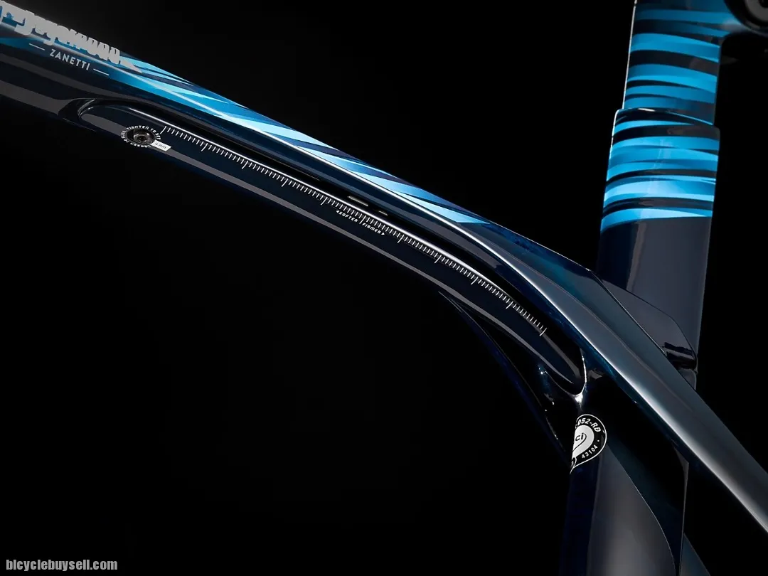 2022 TREK MADONE SLR DISC PROJECT ONE FRAME SET !