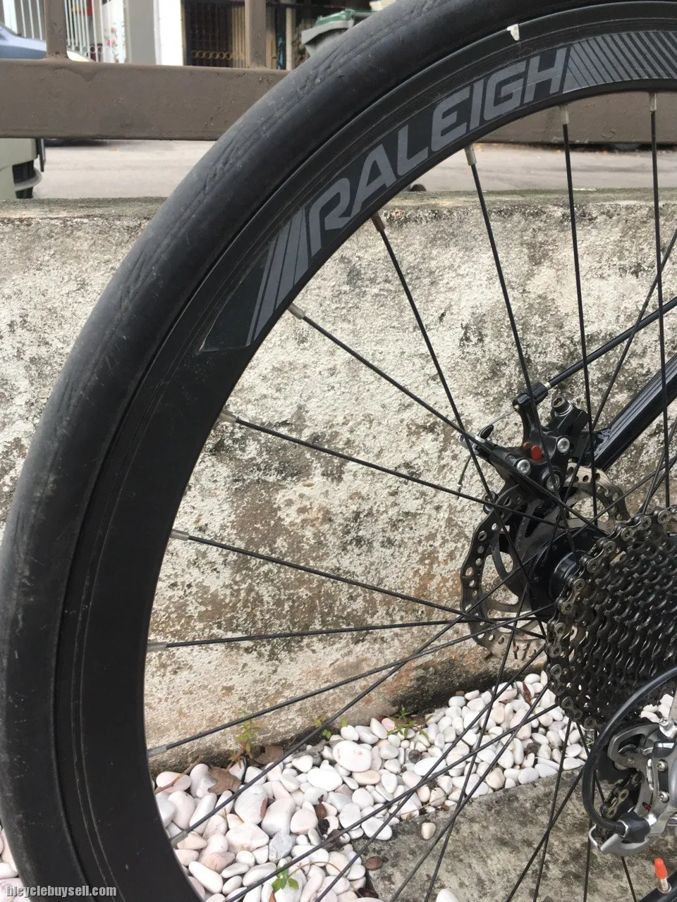 Road bike Raleigh