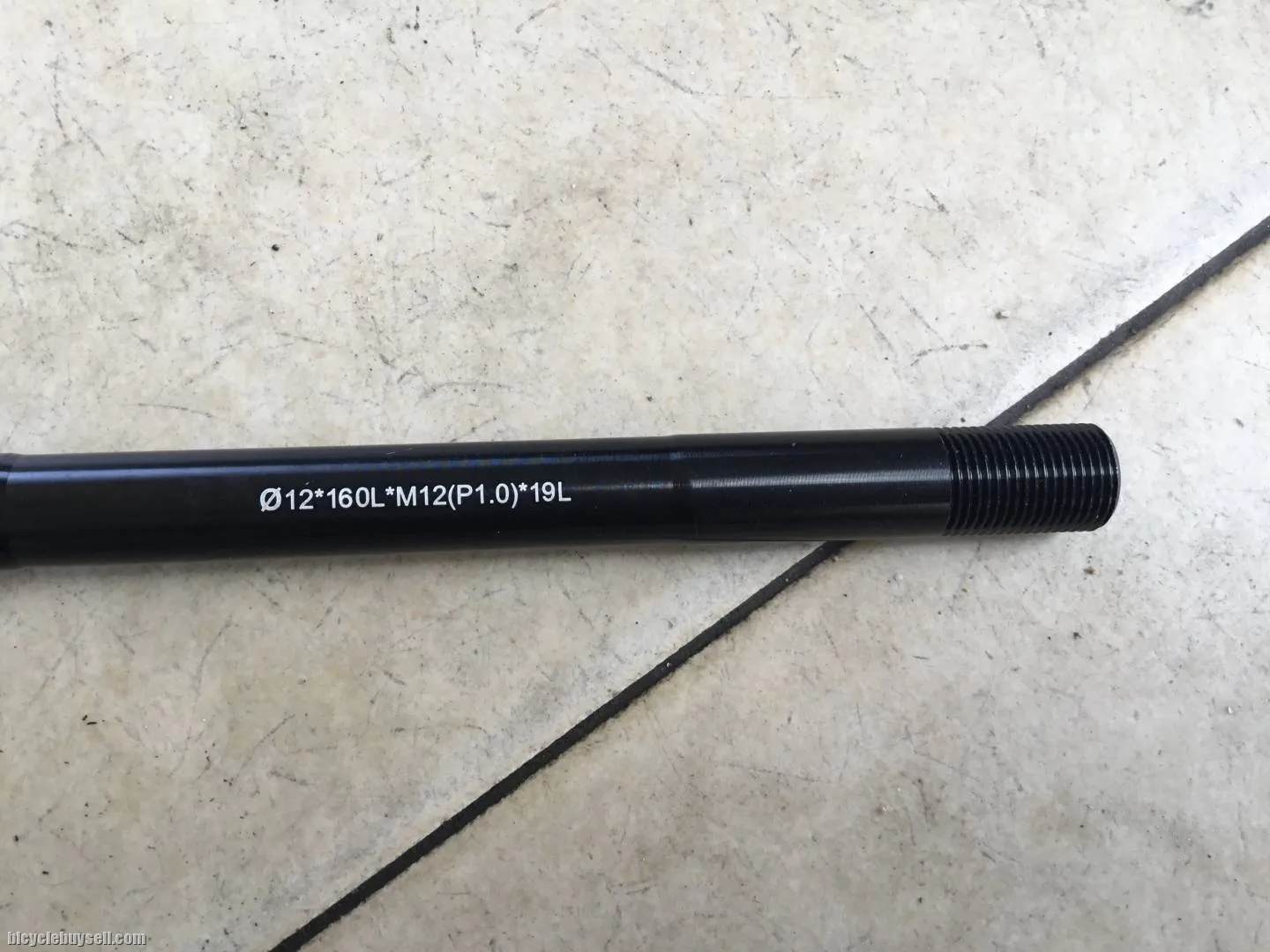 Specialized Road ThruAxle 12x142mm - free courier