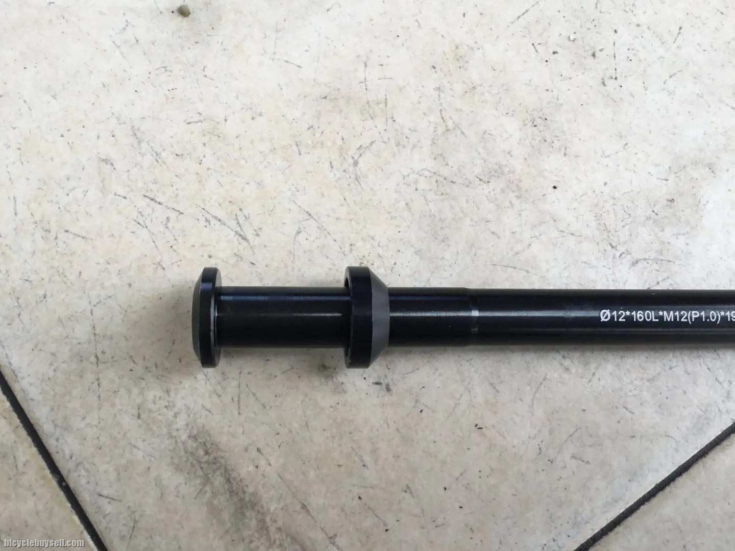 Specialized Road ThruAxle 12x142mm - free courier