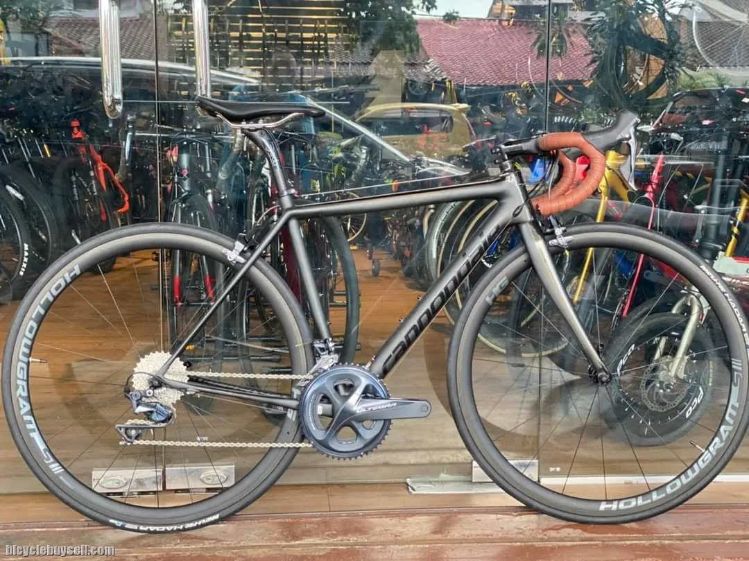 Cannondale Superevo Black in Custome Bike