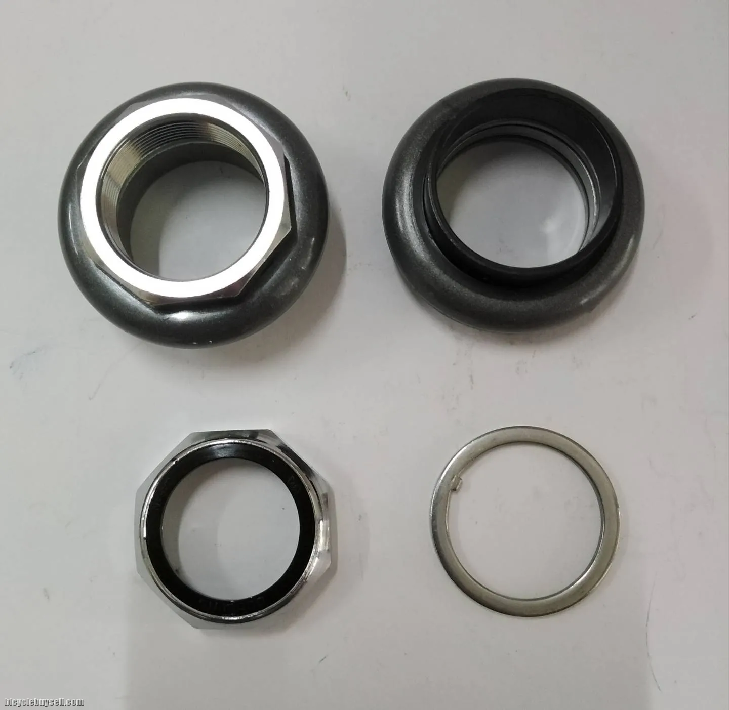 Shimano 1" Threaded Headset Nos Vintage