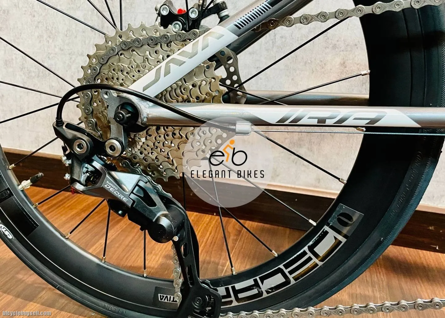 JAVA IRA DISC SHIMANO DEORE 10SP CARBON FORK CHROMOLY FRAME