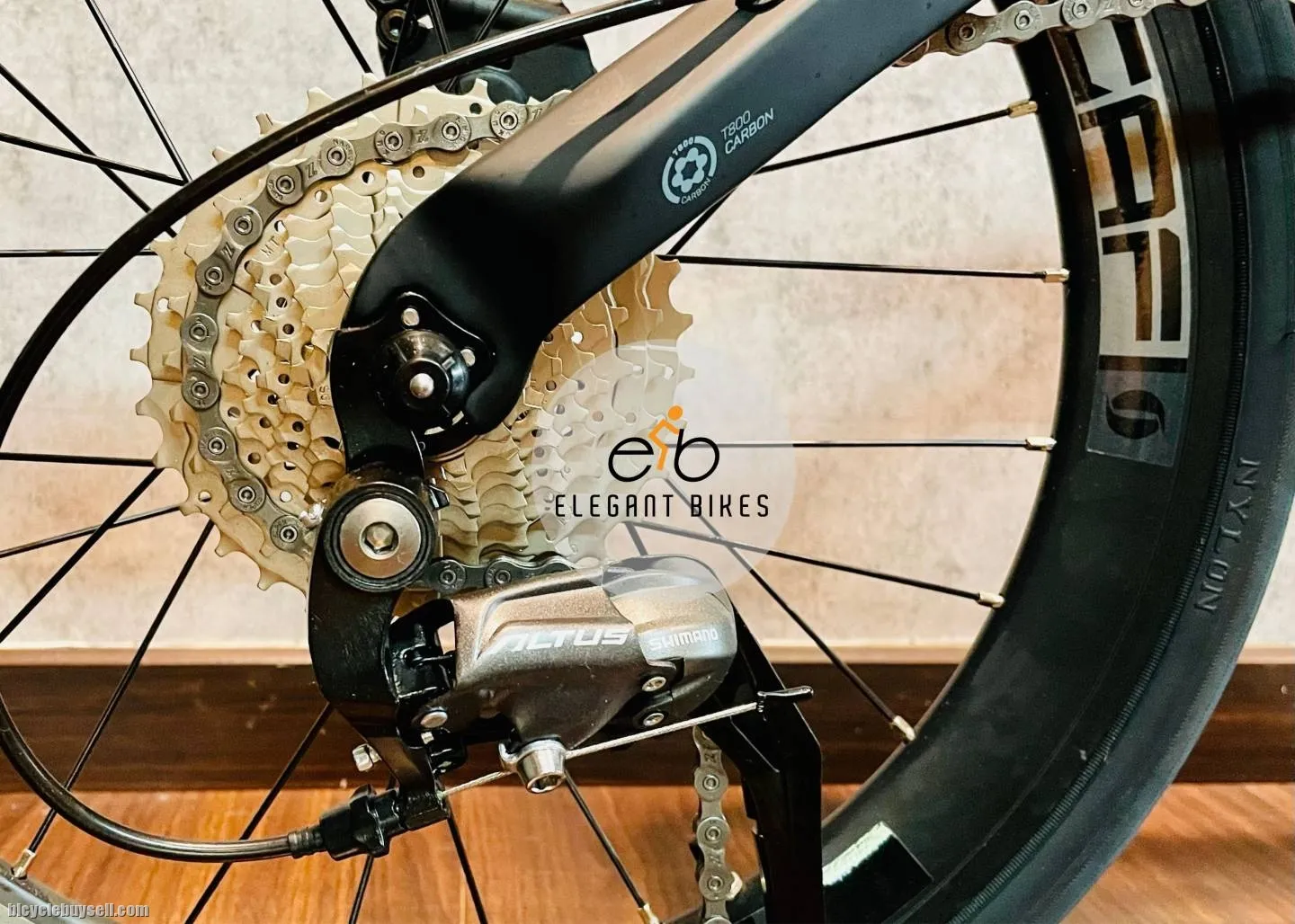 9.8KG JAVA ARIA CARBON 18 SPEED ALTUS SHIMANO