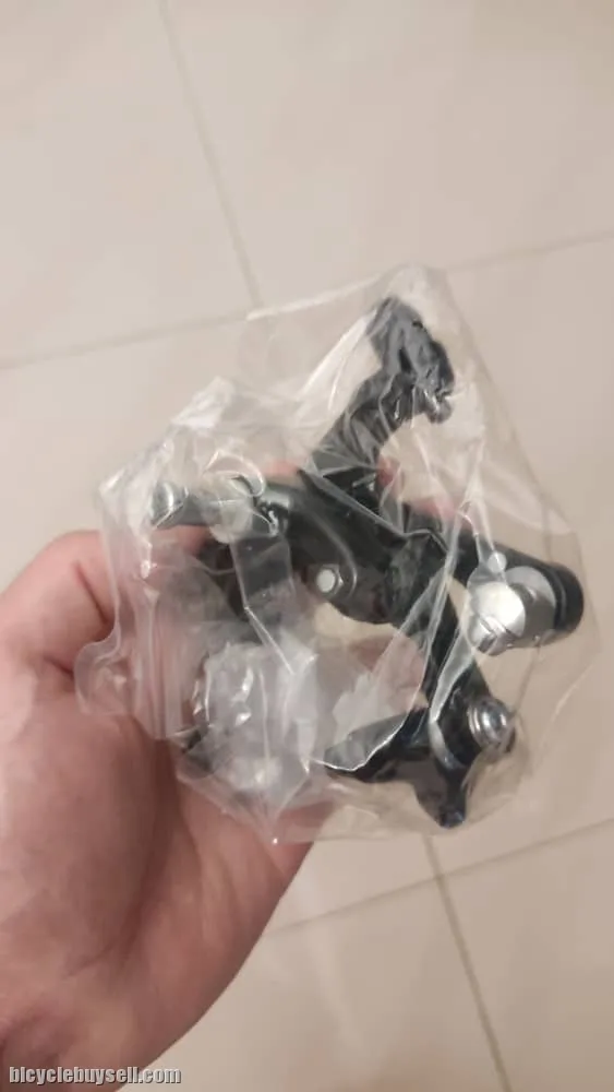 Shimano 105 R7000 REGULAR MOUNT BRAKE CALIPER ROAD BIKE