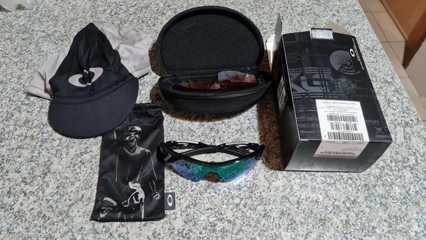 Oakley Radarlock Path Mark Cavendish Signature Series