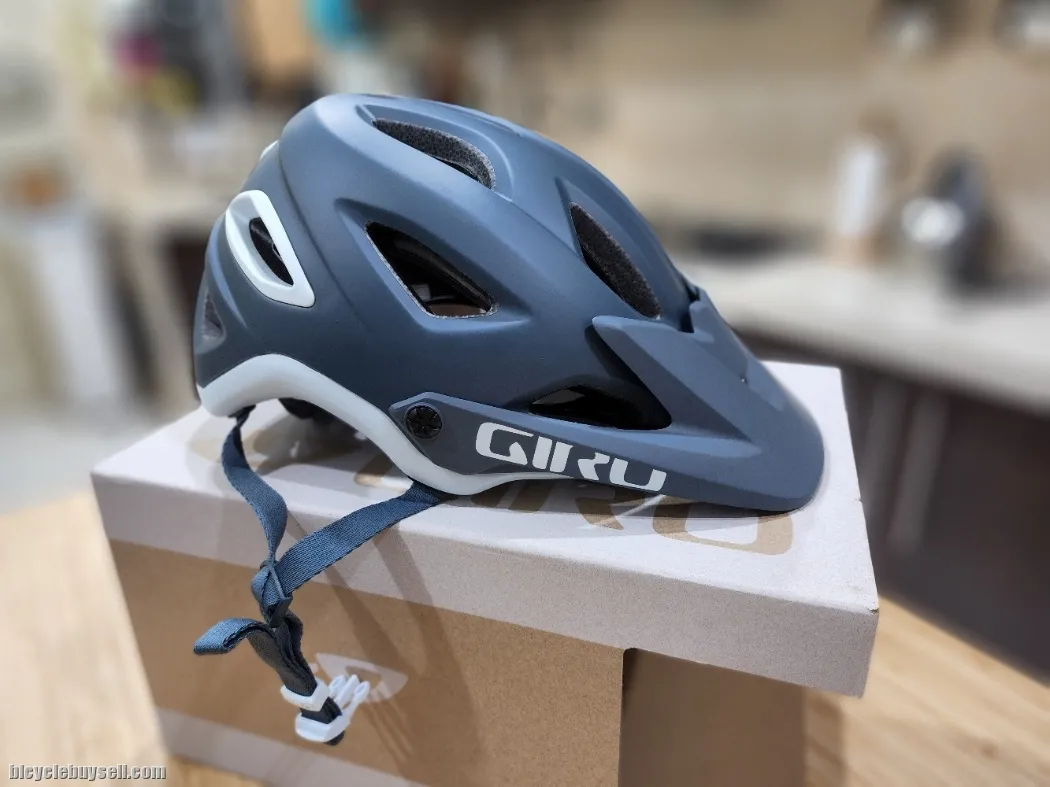 Brand New Original GIRO Montaro MIPS