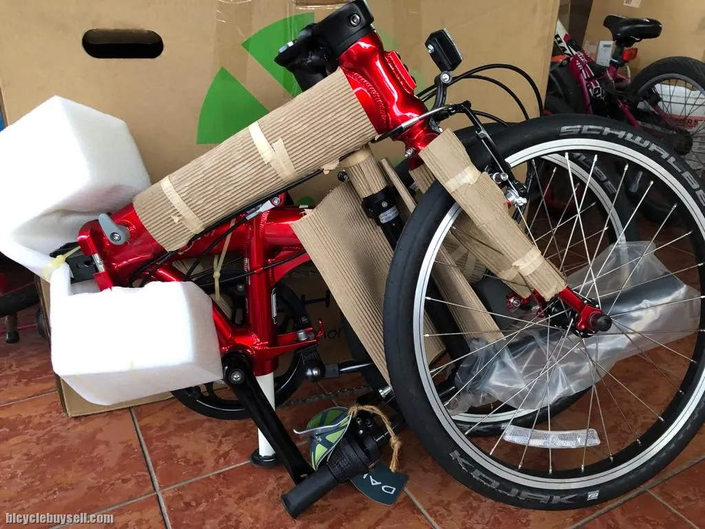 DAHON VYBE D7 FOLDING BIKE
