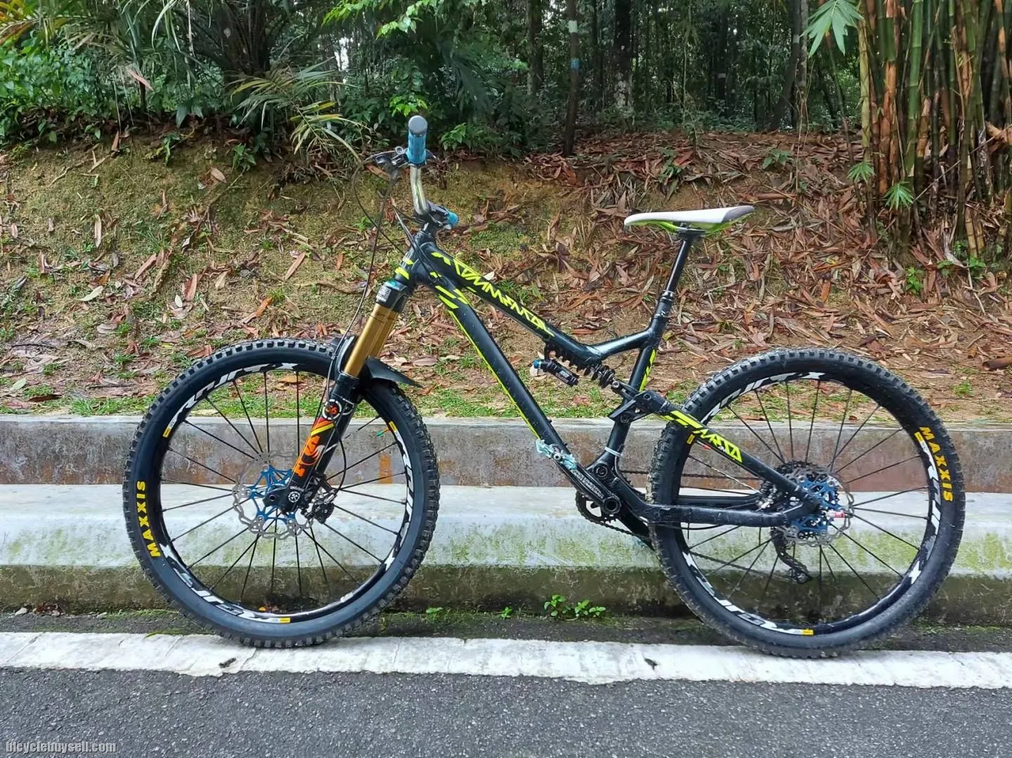 Commencal meta v4 650B upgrade to spring system