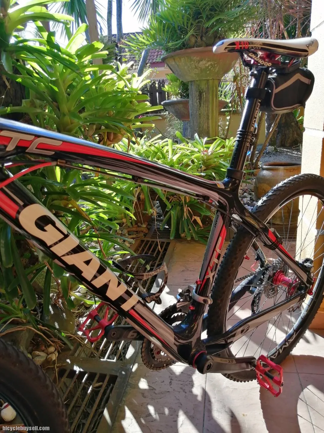 GIANT COMPOSITE XTC CARBON