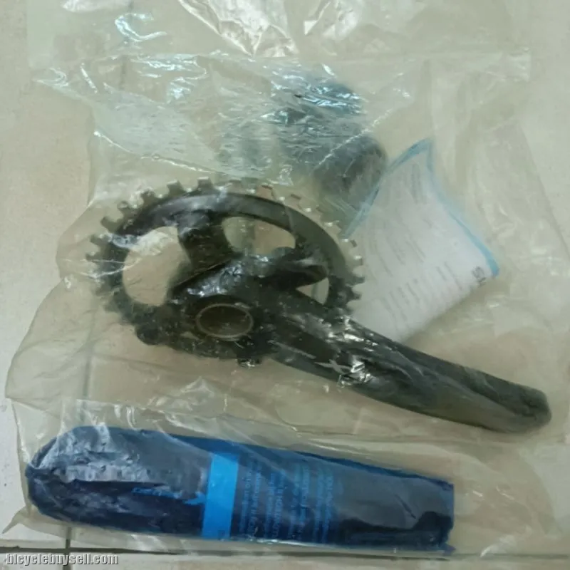 100% original SHIMANO DEORE XT  HOLLOWTECH II  MTB bike Crankset 1x11speed