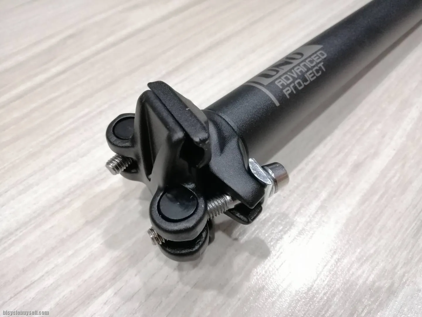 Uno Advanced Project Alloy Seatpost 25.4 x 350mm