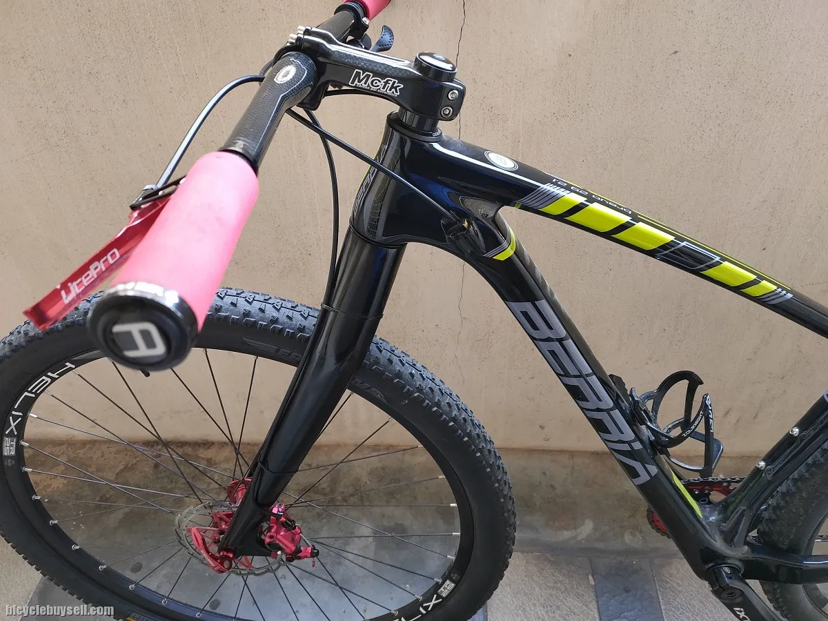 Full Carbon 29er Berria 2.1 Bravo 11Speed