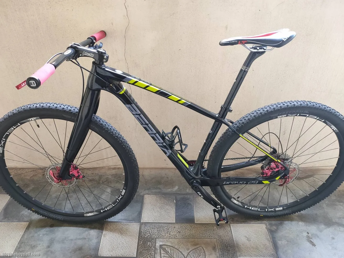 Full Carbon 29er Berria 2.1 Bravo 11Speed