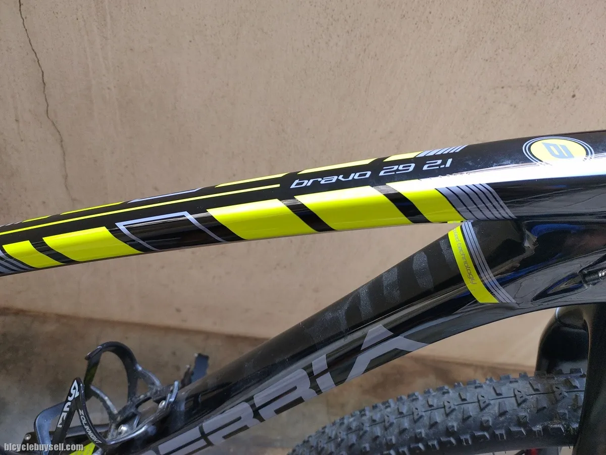 Full Carbon 29er Berria 2.1 Bravo 11Speed