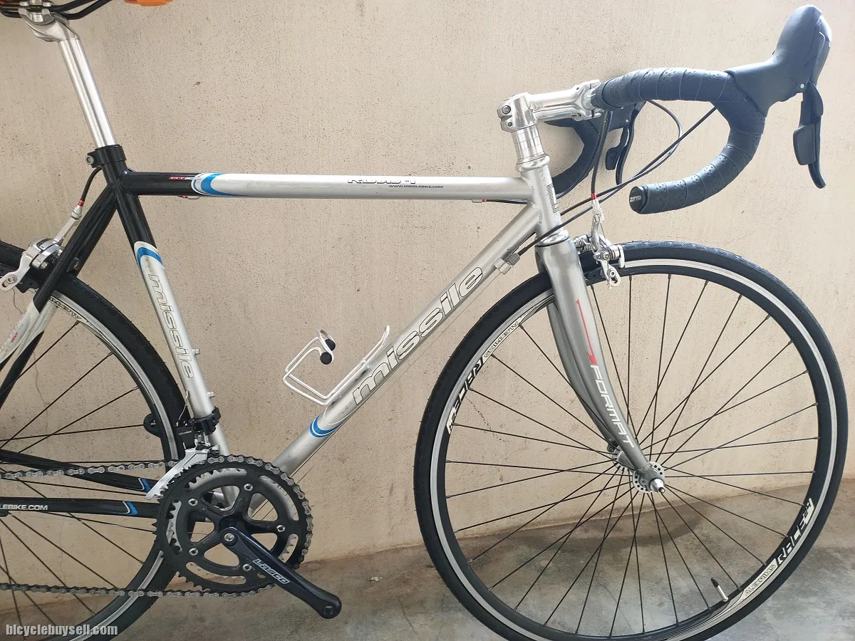Beautiful Classic Steel Road Bike Missile Roast 700c