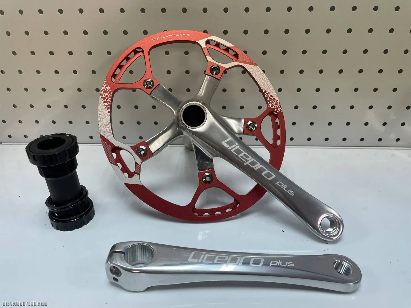 Litepro Oval hollowtech crankset