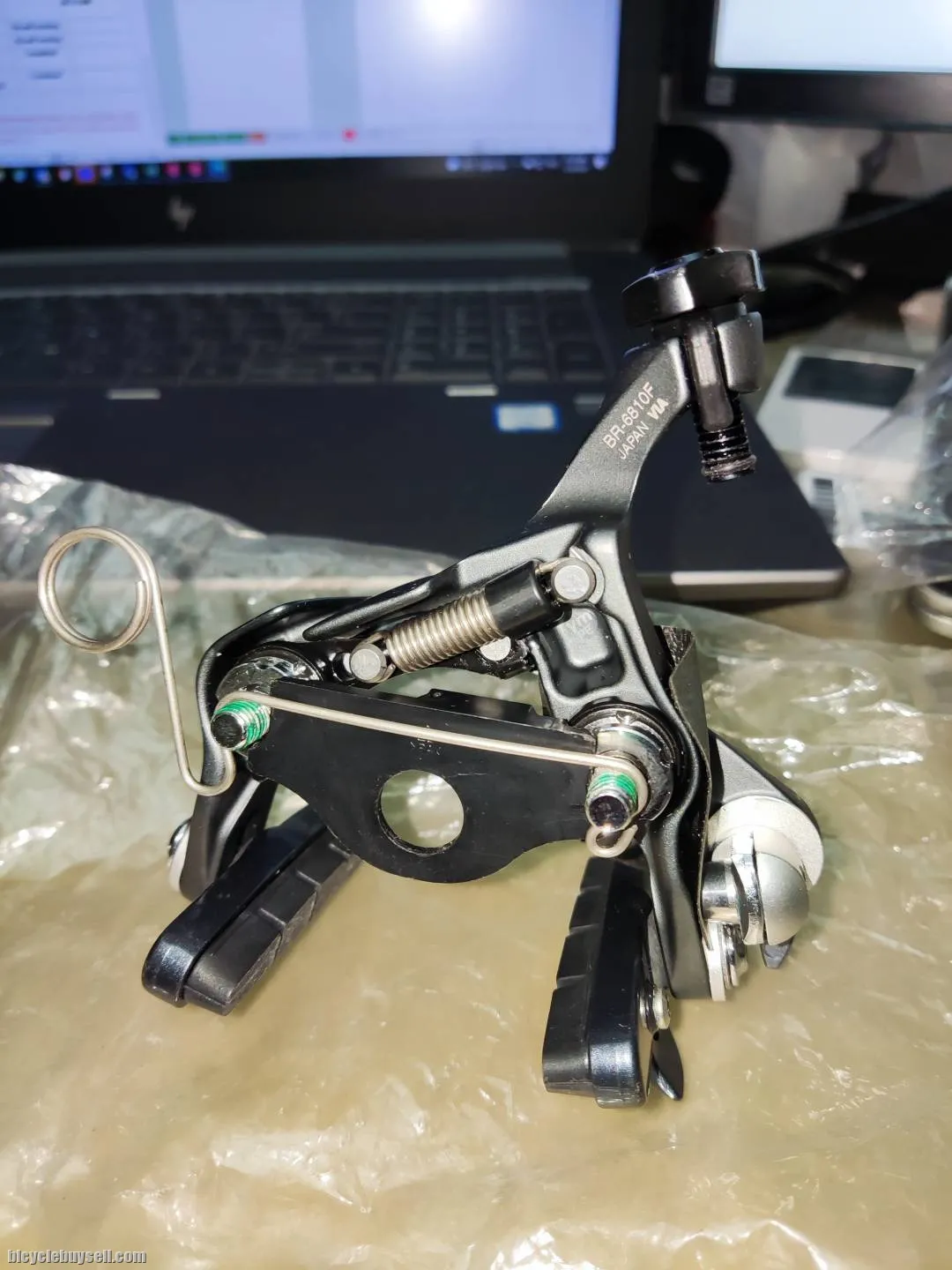 Ready Stock Shimano Ultegra Brake BR-6810-F Direct Mount (Without Box) - Front (new)