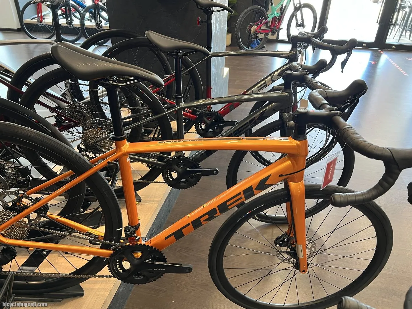 NEW: TREK DOMANE AL 5