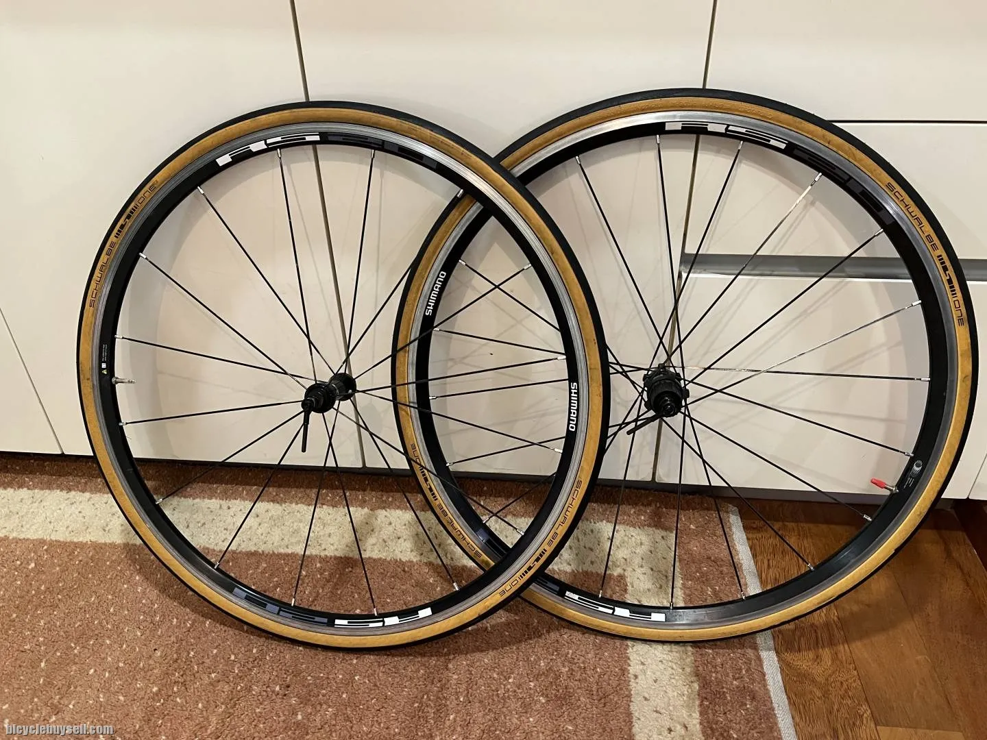 Shimano Wheelset with Schwalbe Tyre (Rim Brake)