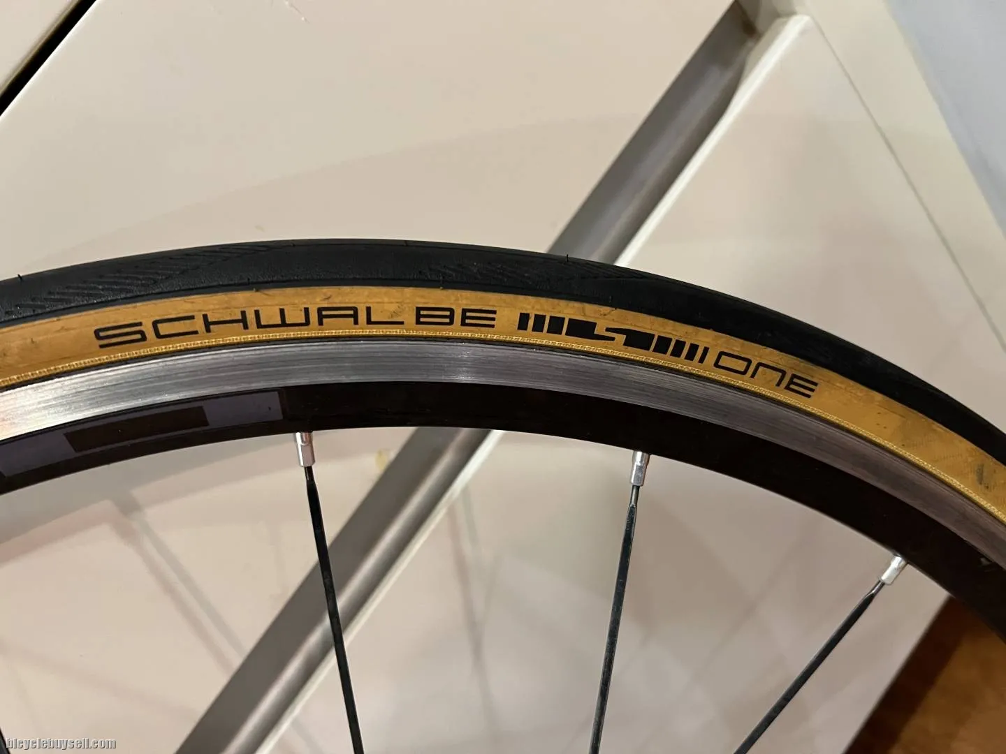 Shimano Wheelset with Schwalbe Tyre (Rim Brake)