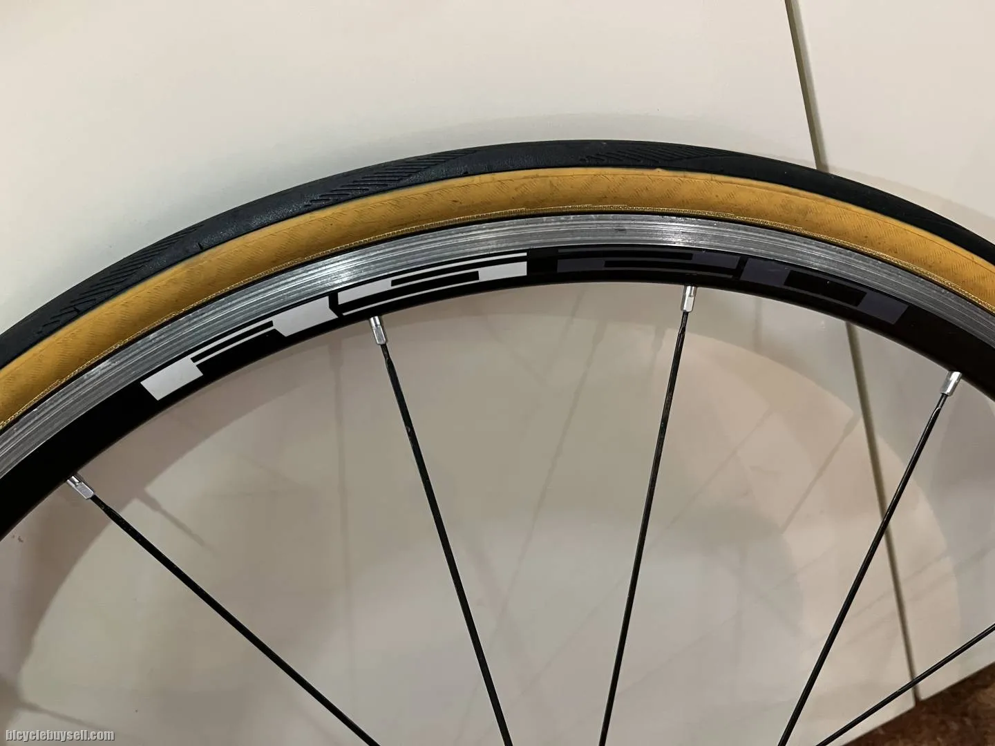 Shimano Wheelset with Schwalbe Tyre (Rim Brake)