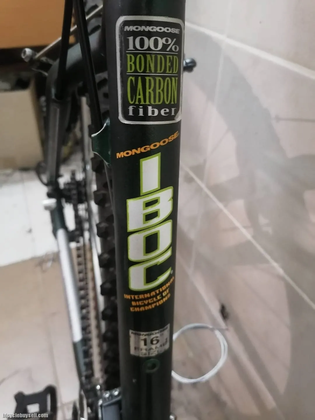 MONGOOSE IBOC PRO SX RETRO 26" CARBON FIBER