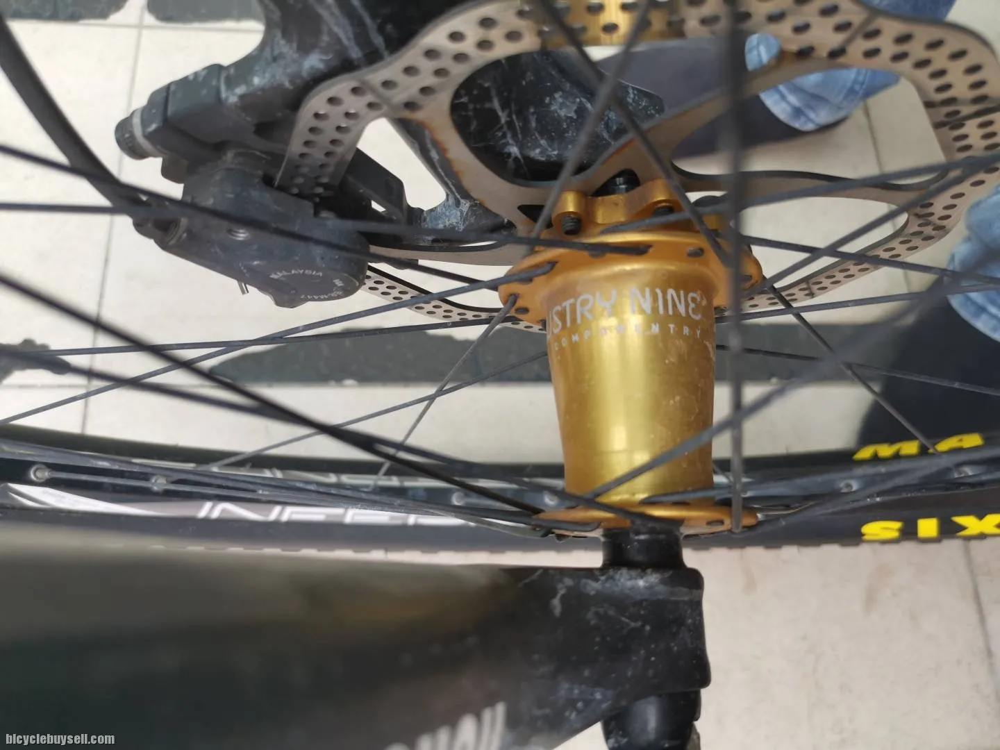 Cube Acid 27.5 M Size