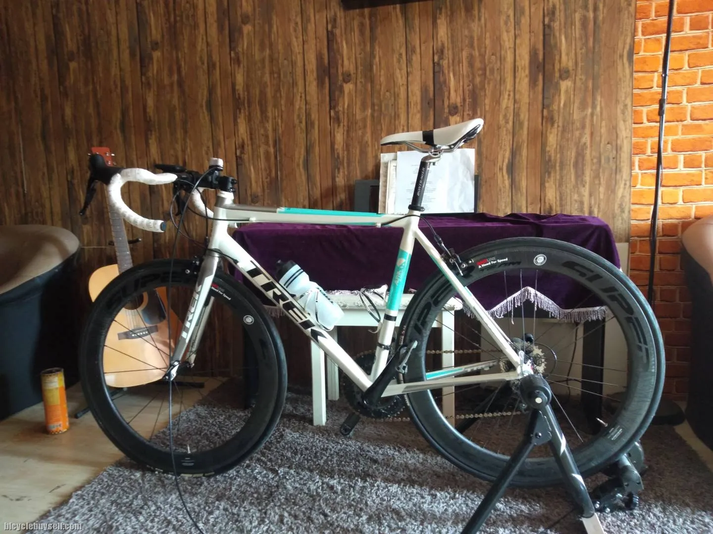 TREK Alpha 2.1 team leopard trek special edition