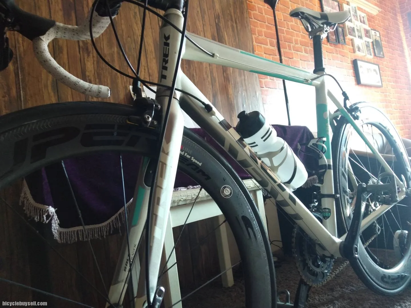 TREK Alpha 2.1 team leopard trek special edition
