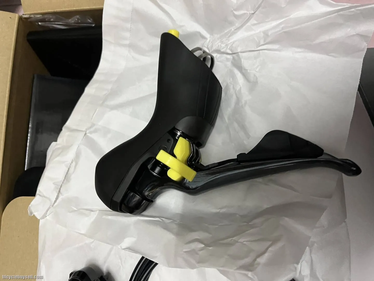 SHIMANO DURA-ACE (R9120) SHIFTER + DISC BRAKE CALIPER