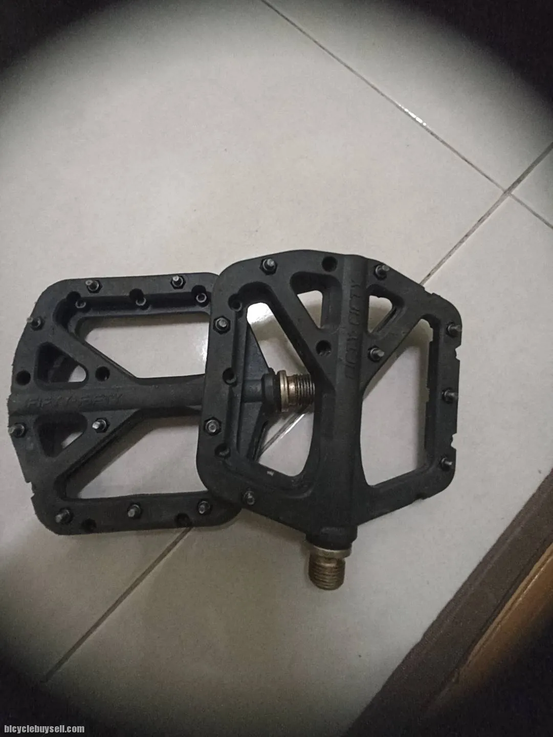 Fifty Fifty Flat Pedal