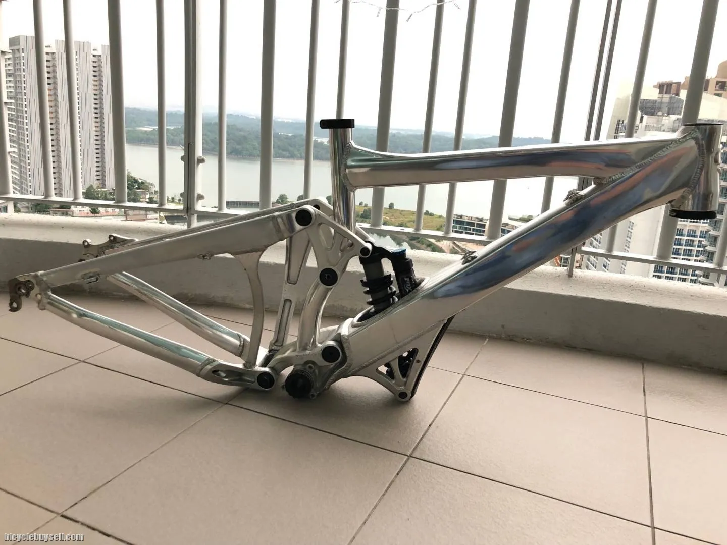 SOLD Giant Glory DH frameset
