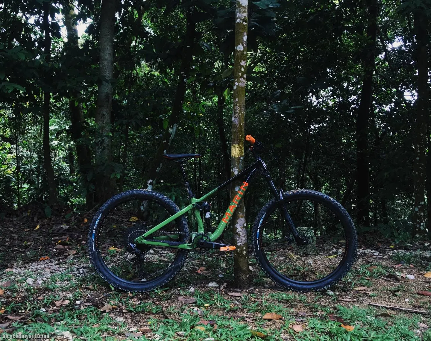 Marin Hawk Hill/Rift Zone (Black Orange)