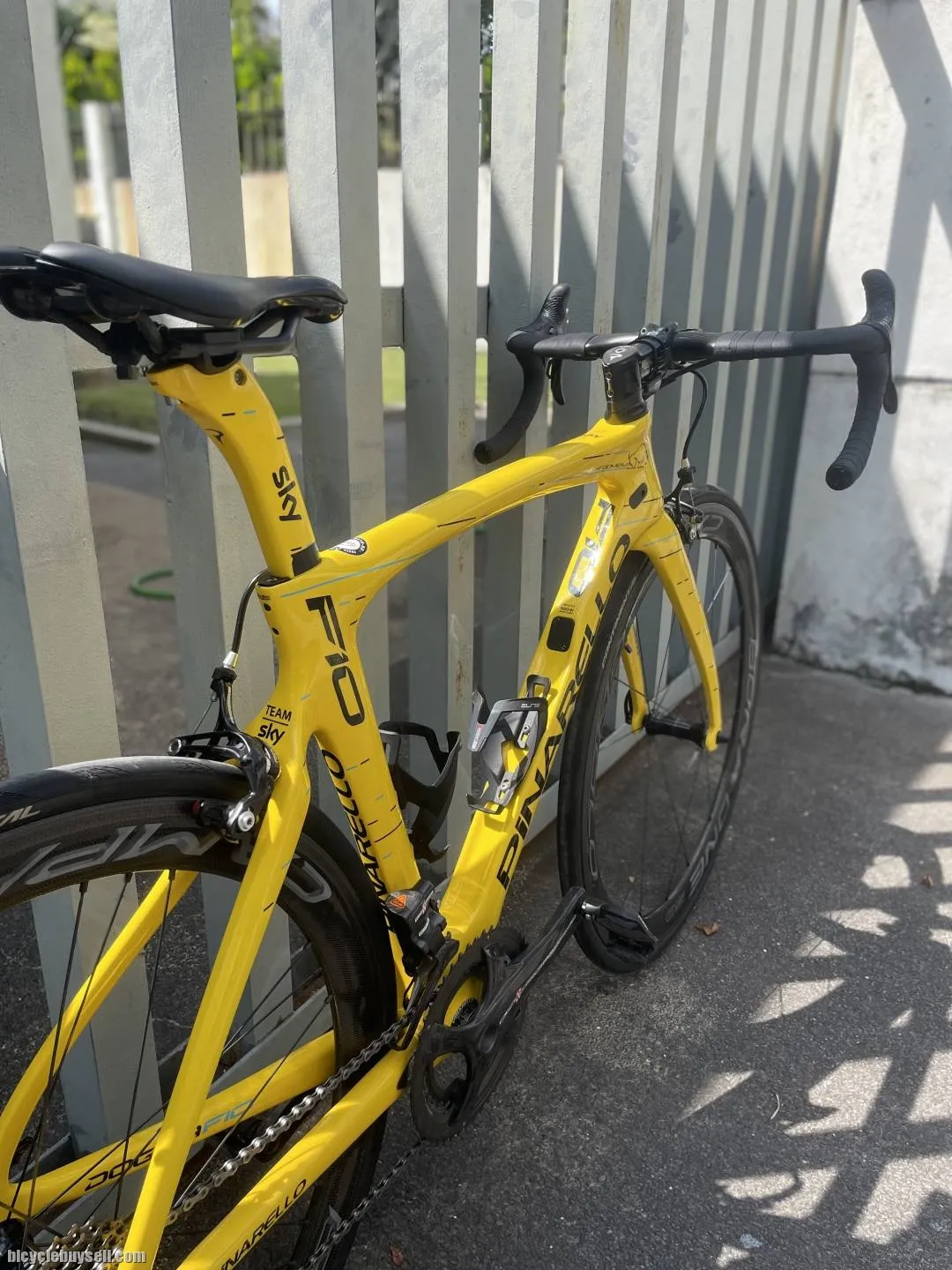 [SOLD] Pinarello F10 Size 51.5 - Campagnolo Super Record EPS V3