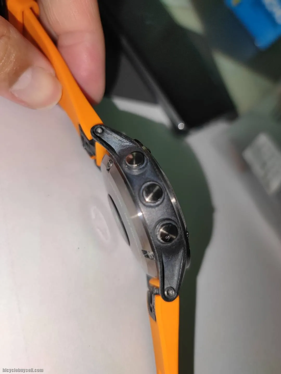 Used Garmin Fenix 5