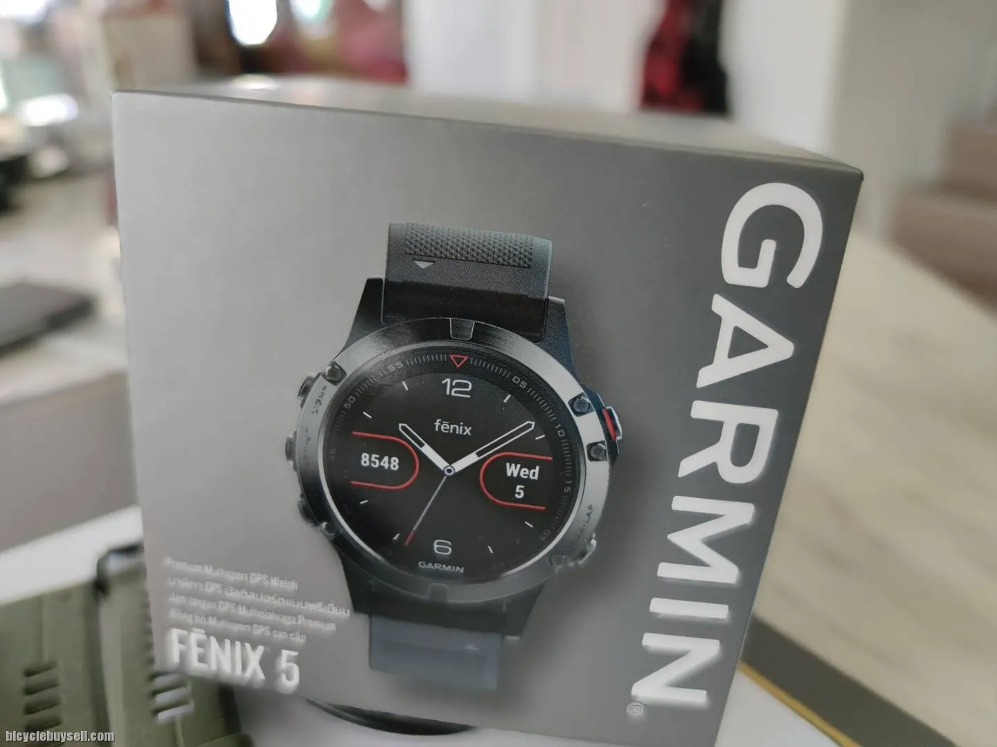 Used Garmin Fenix 5