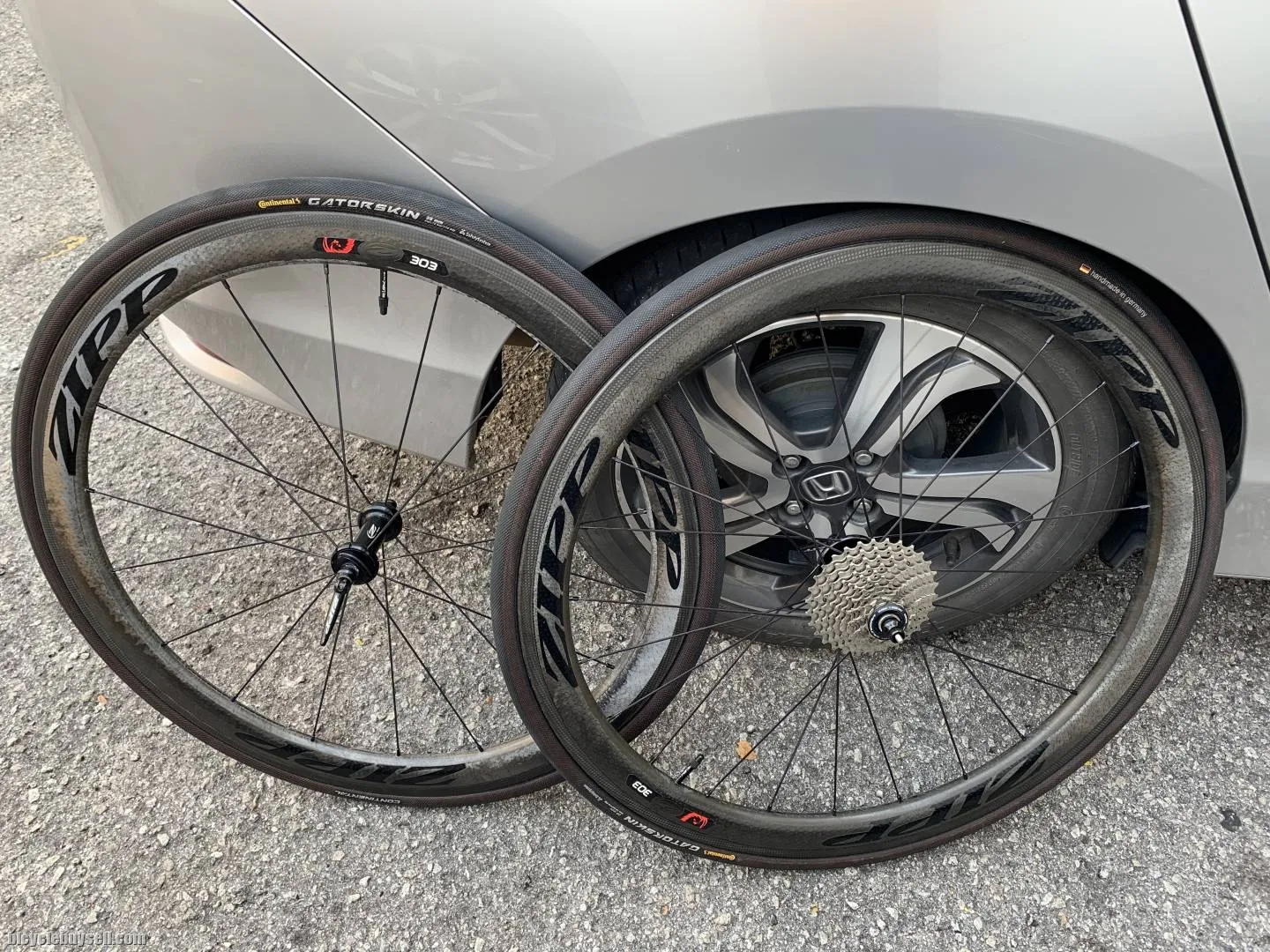 (SOLD) Zipp 303 firecrest