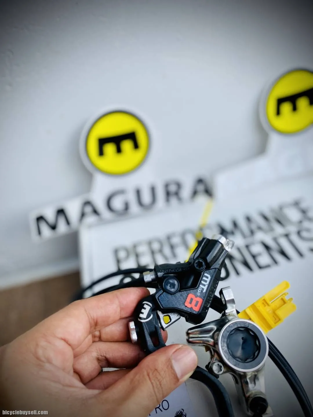 MAGURA MT8 Pro brakeset carbon