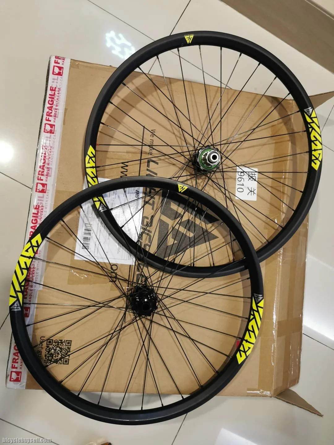 Lightbicycle AM  Carbon wheelset 650B/27.5 non boost