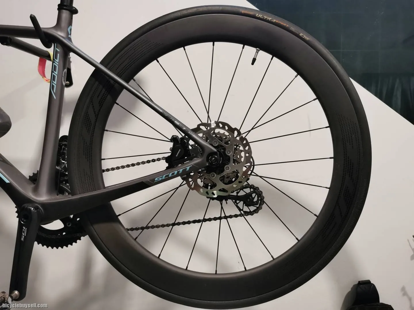 Tuff cycle Carbon Road Disc wheelset