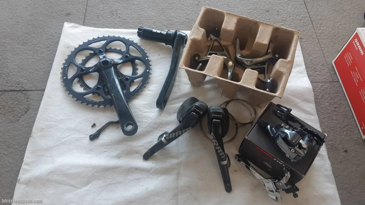 Focus Izalco Max Complete Bike
