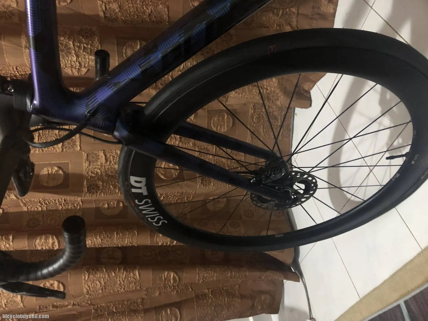 Specialized tarmac sl6 disc expert 2020/chameleon