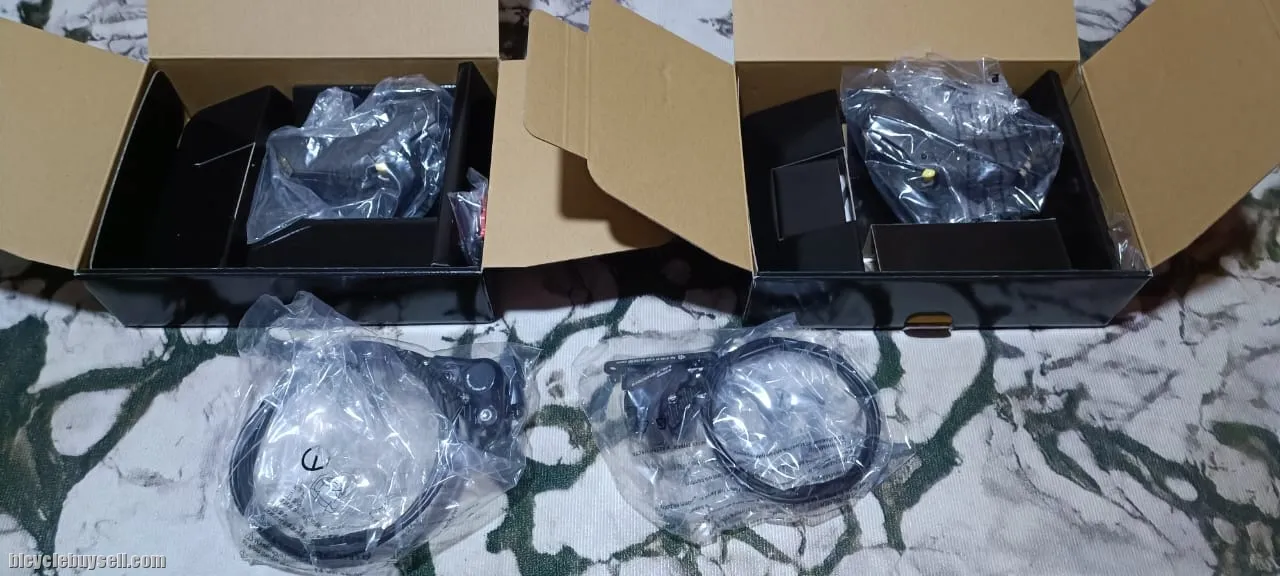 Shimano R8020 Shifter 2x11speed (L&amp;R)+ Caliper Ultegra Disc Roadbike