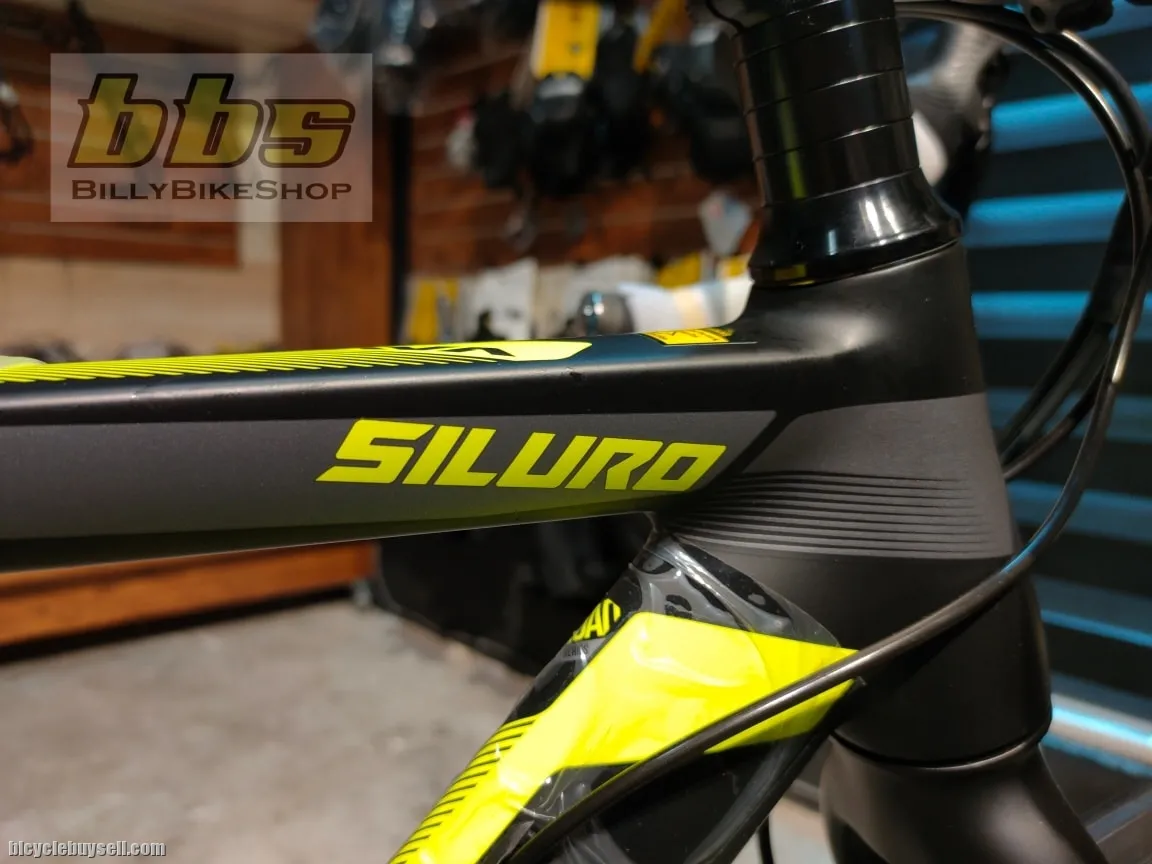 Demo Unit JAVA SILURO 2 18 SPEED Road bike to let go, size 50