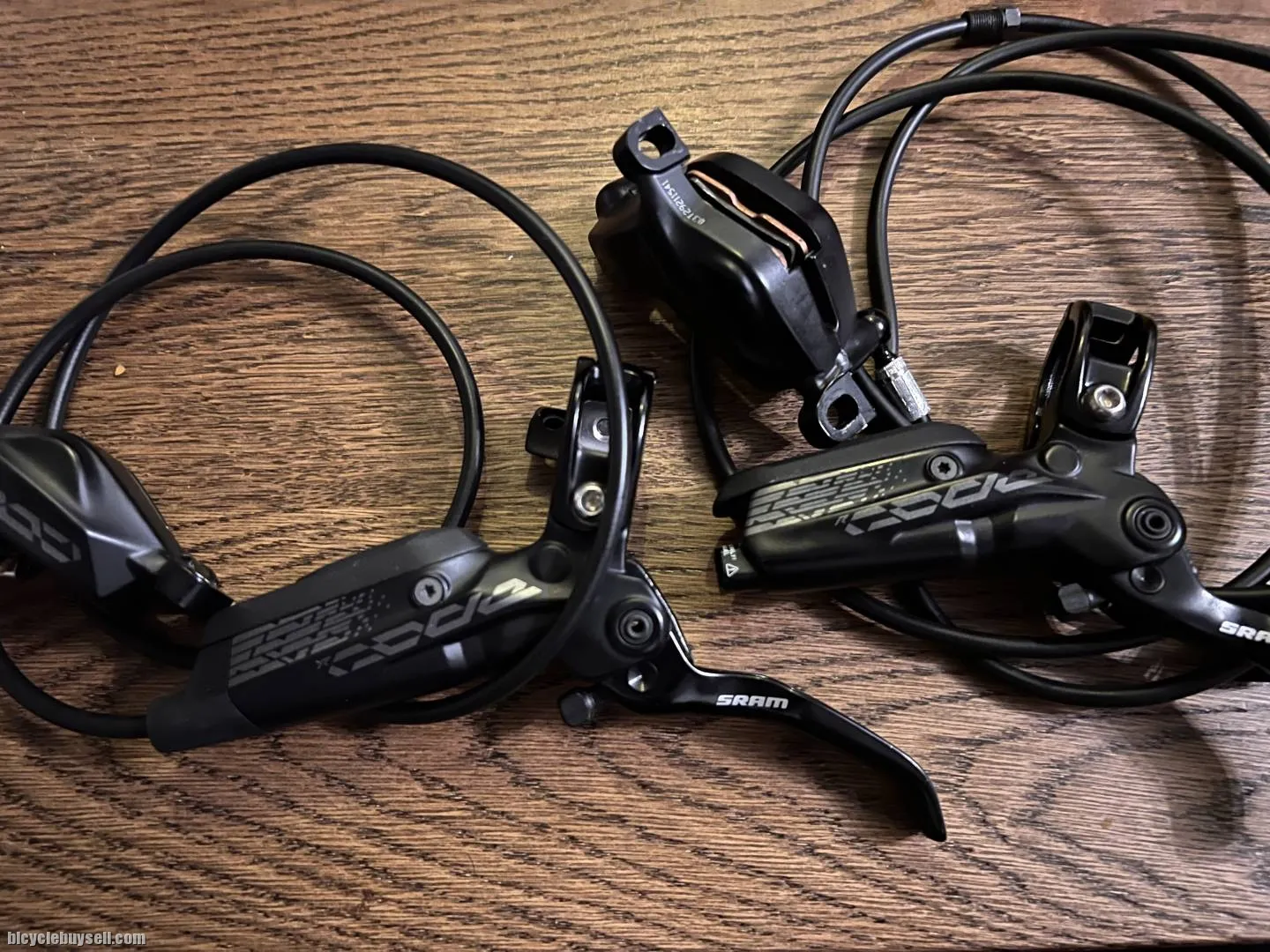SRAM CODE R (PAIR)