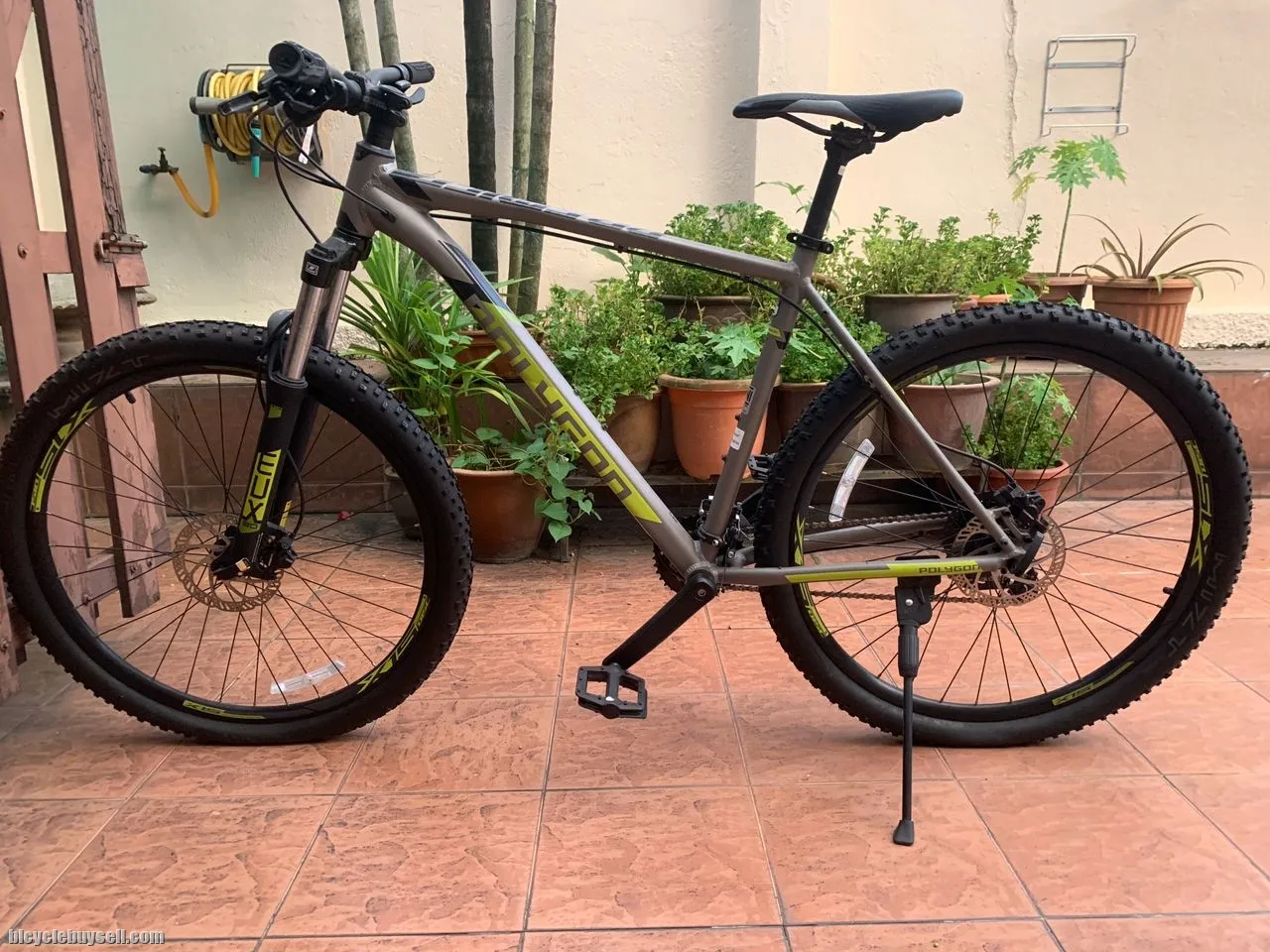 Polygon Premier 5