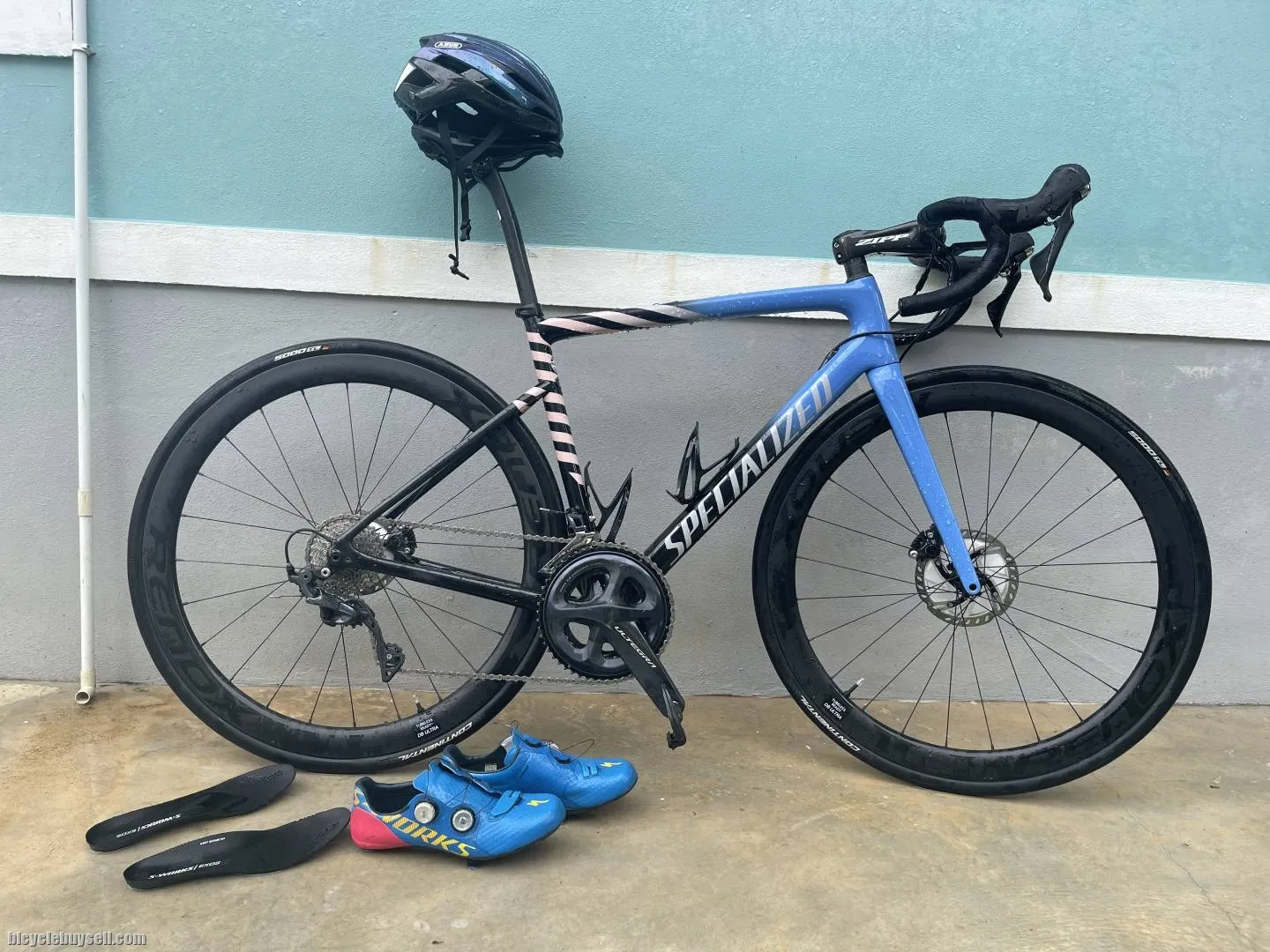 SPECIALIZED TARMAC SL6 Disc 2021