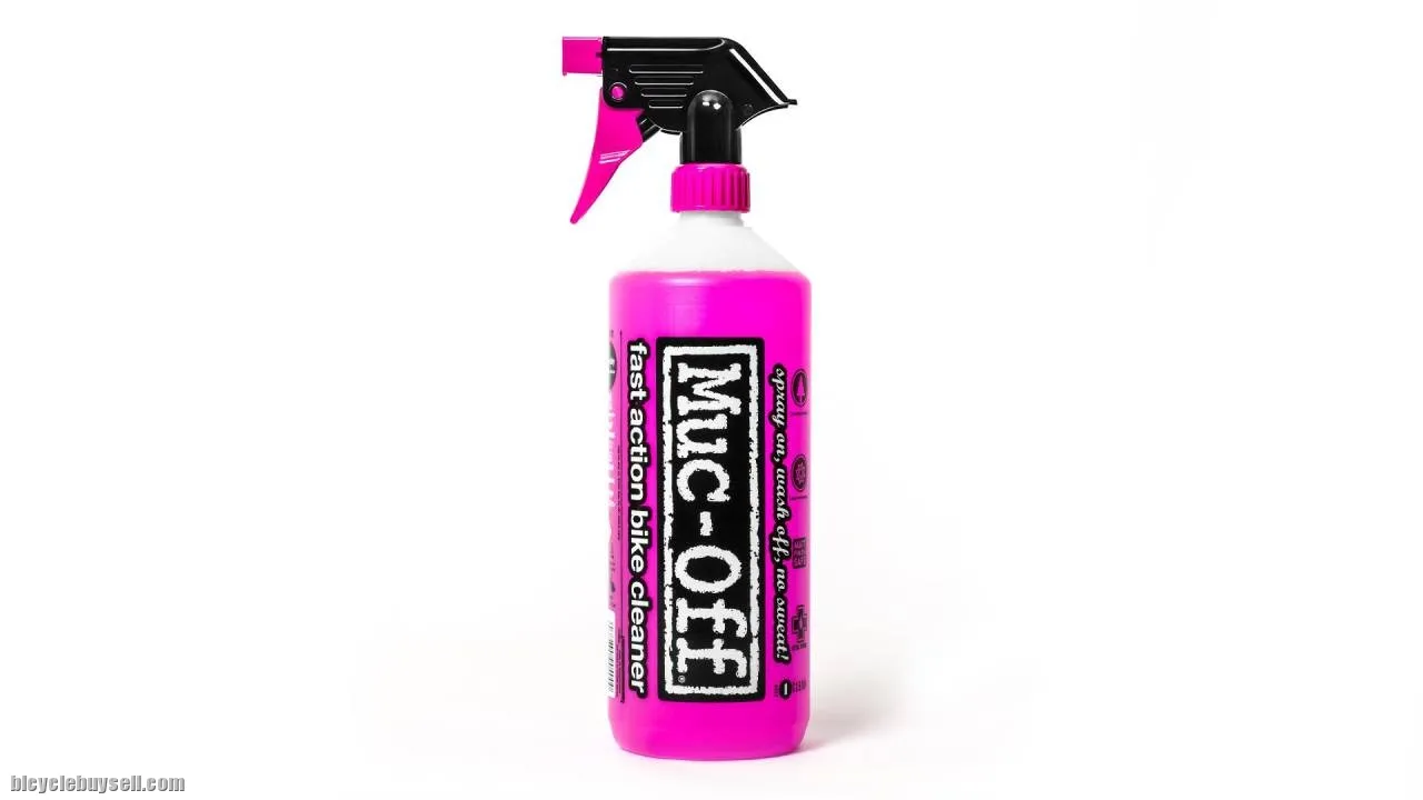 MUC-OFF BIKE CARE DUO KIT Clean and Protect your bike with our Bike Care Duo Kit MUC OFF