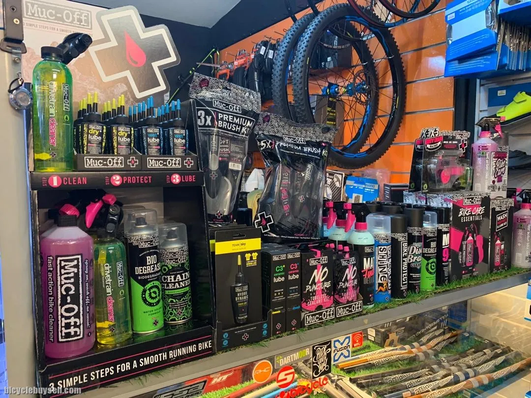 MUC-OFF BIKE CARE DUO KIT Clean and Protect your bike with our Bike Care Duo Kit MUC OFF